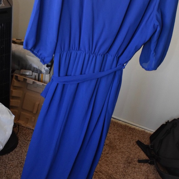 Dress - Picture 3 of 4